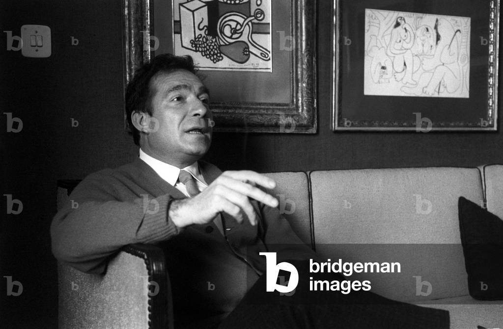Ugo Tognazzi speaking
