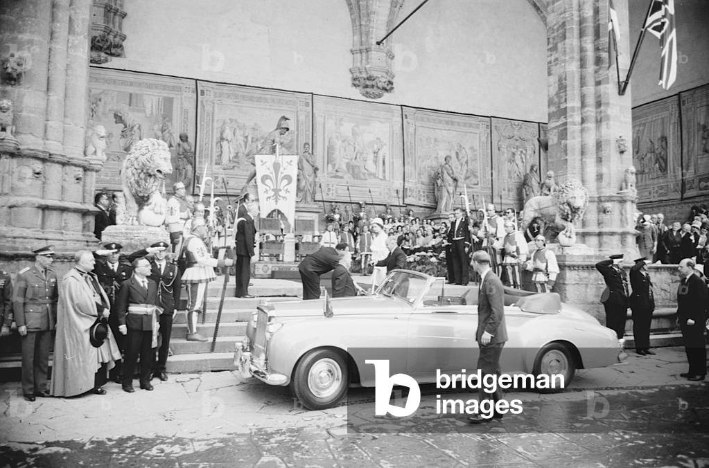 Queen Elizabeth II in Italy, May 1961 (b/w photo)
