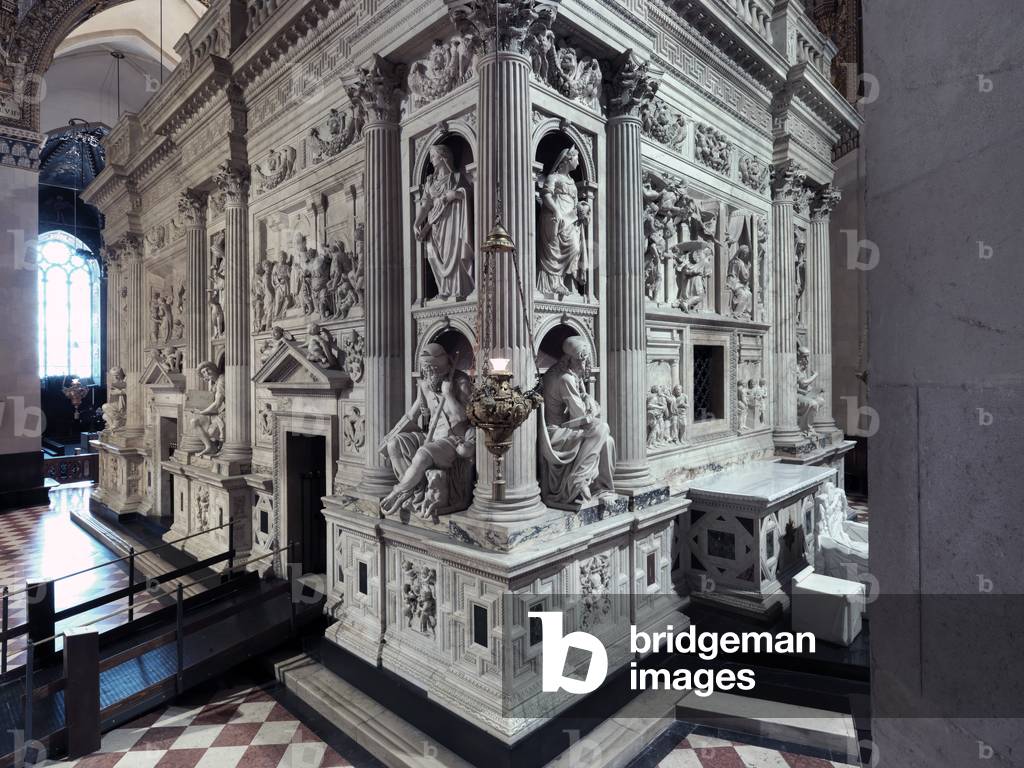 Marble covering of the Holy House, 16th century (relief)