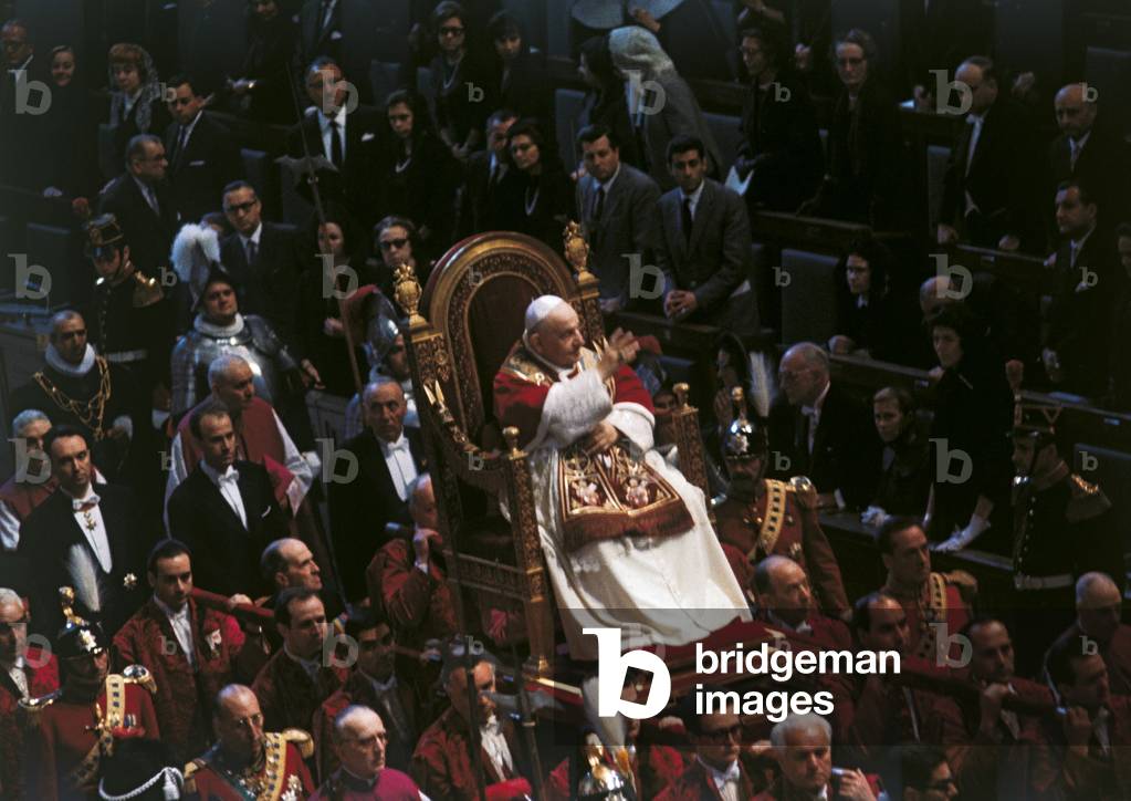 Pope John XXIII on the sedan chair