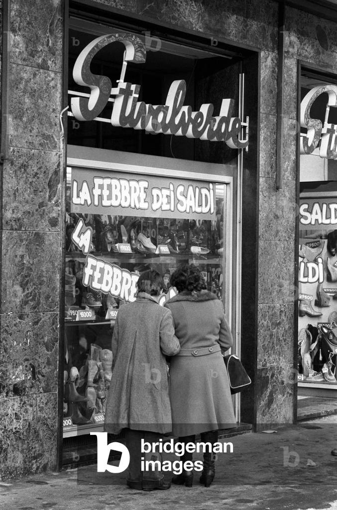 Sales in a shop, Italy, 1970