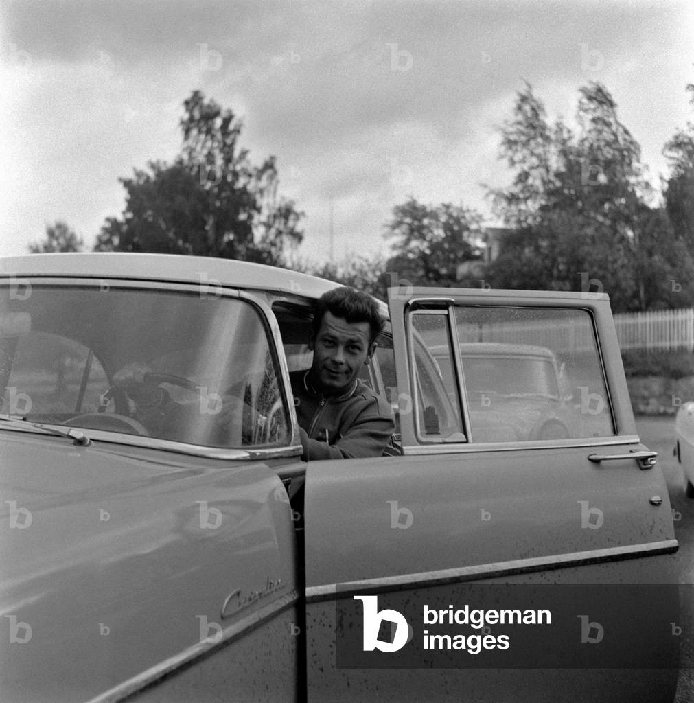 Just Fontaine in a car