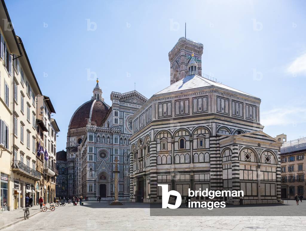 Piazza San Giovanni, Florence, Italy (photo)