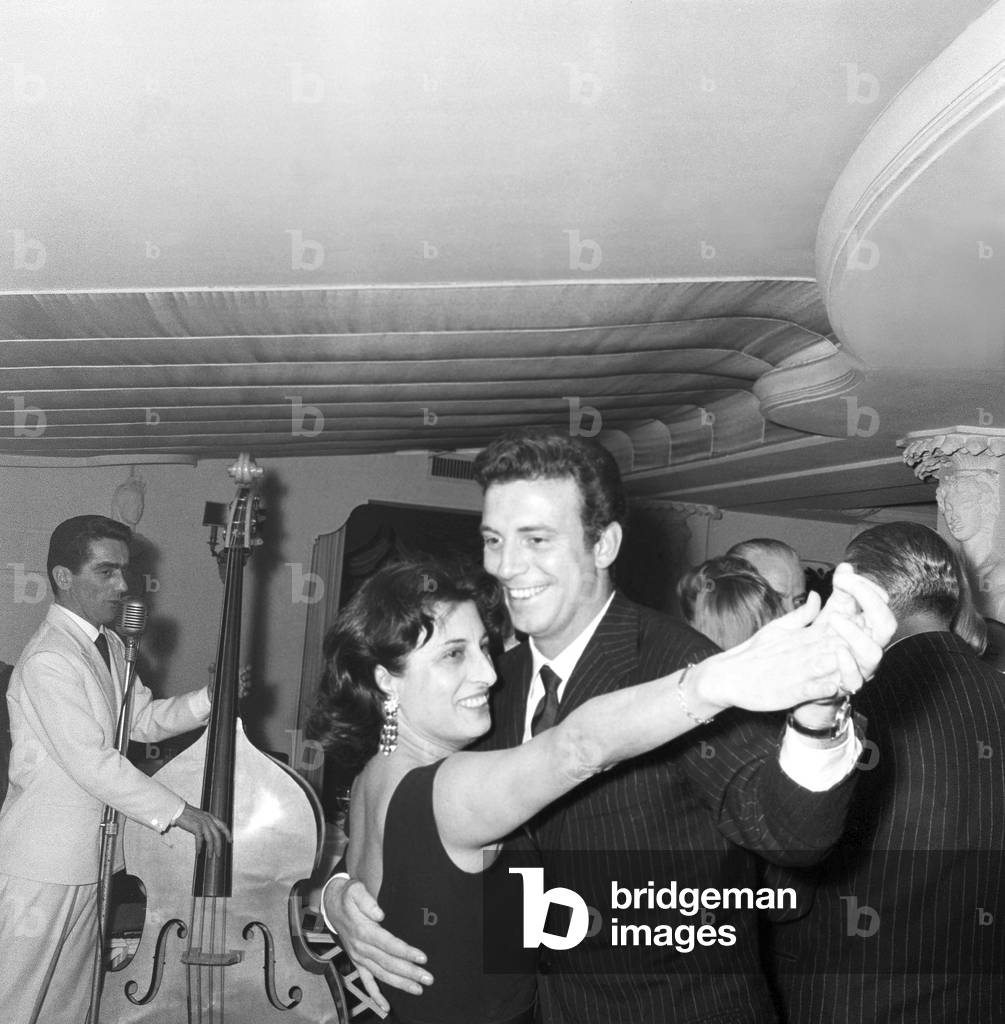 Anna Magnani and Anthony Franciosa dancing, Italy, 1958 (b/w photo)