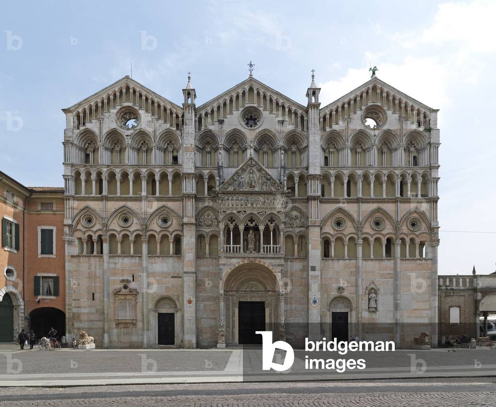 Facade of Saint George cathedral, Ferrara, Italy (photo)