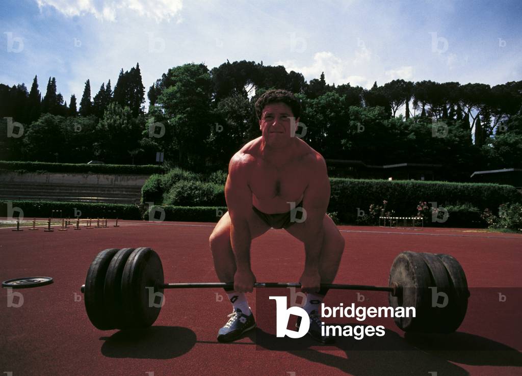 Alessandro Andrei is training prior to the Los Angeles Olympic Games, 1984 (photo)