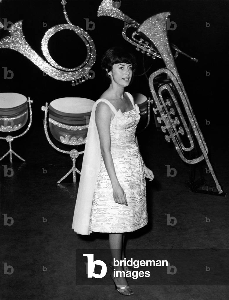 Caterina Valente posing