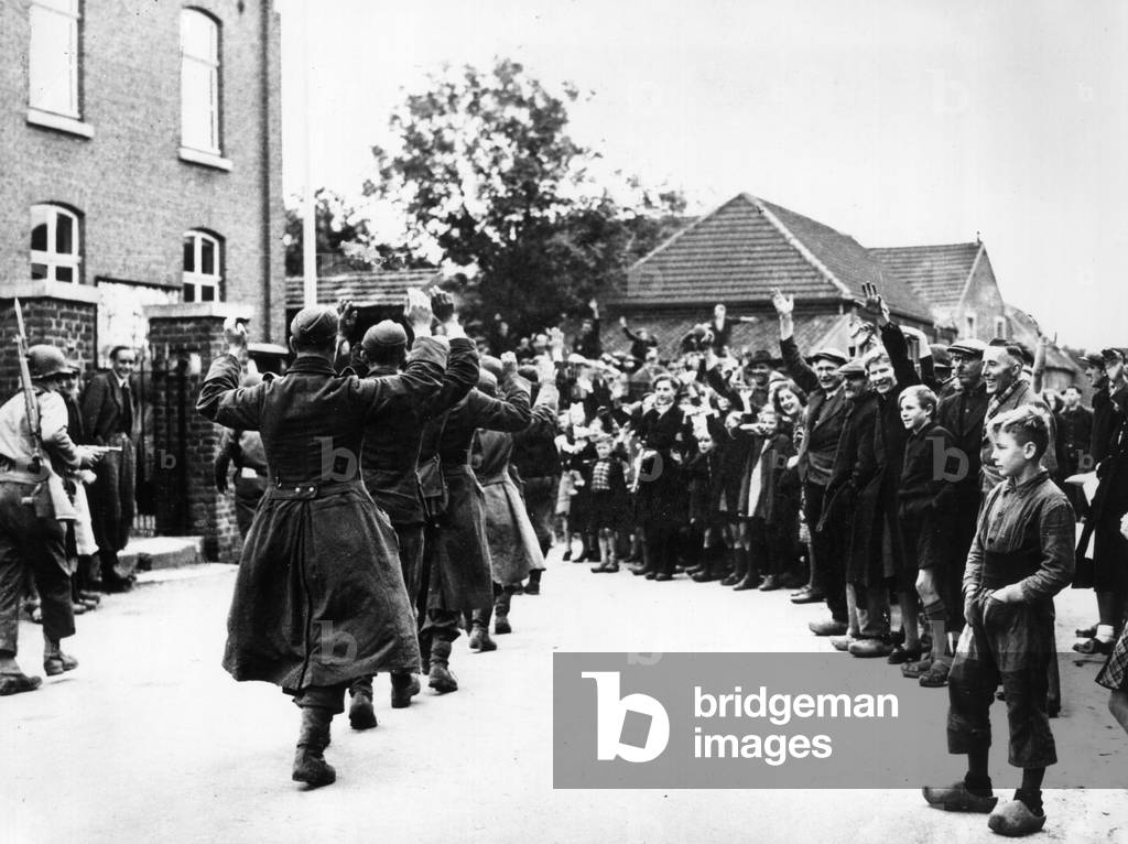 German prisoners heading towards an Allied collection centre
