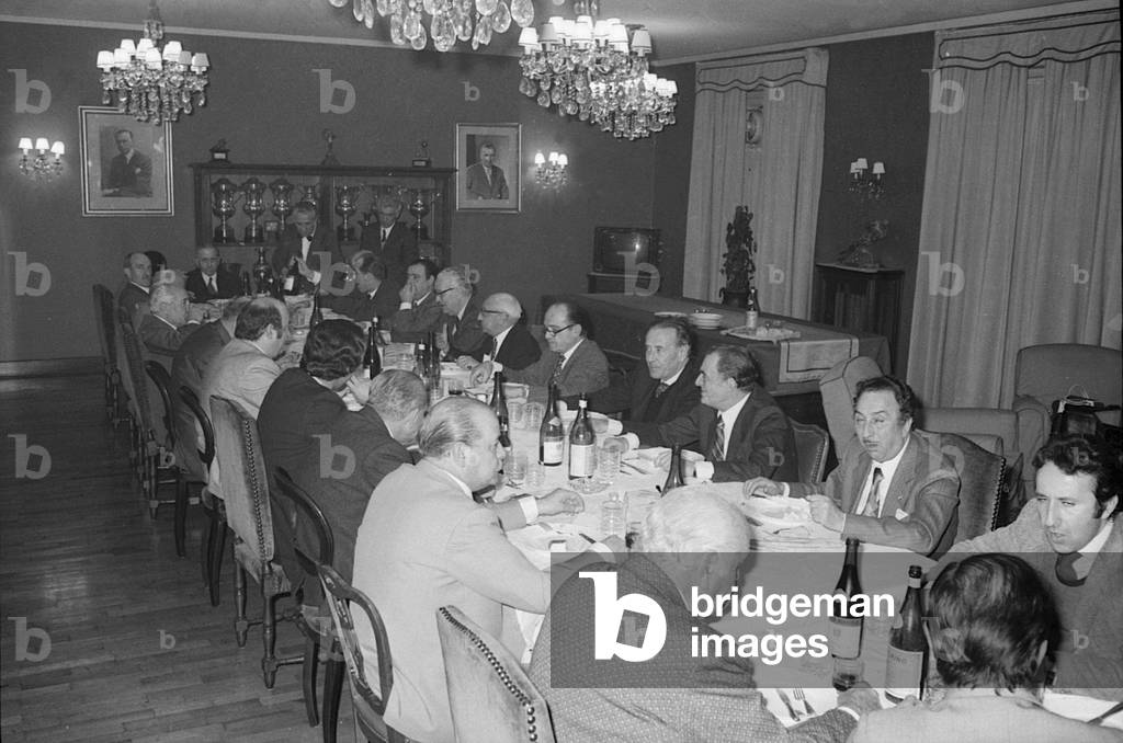 Members' dinner at the Juventus Club, Italy, 1971 (b/w photo)