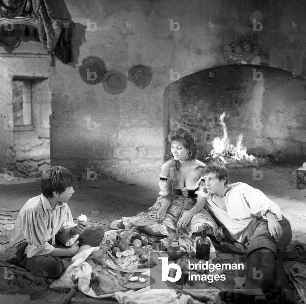 Jean Paul Belmondo and Claudia Cardinale in Cartouche, France, 1962 (b/w photo)