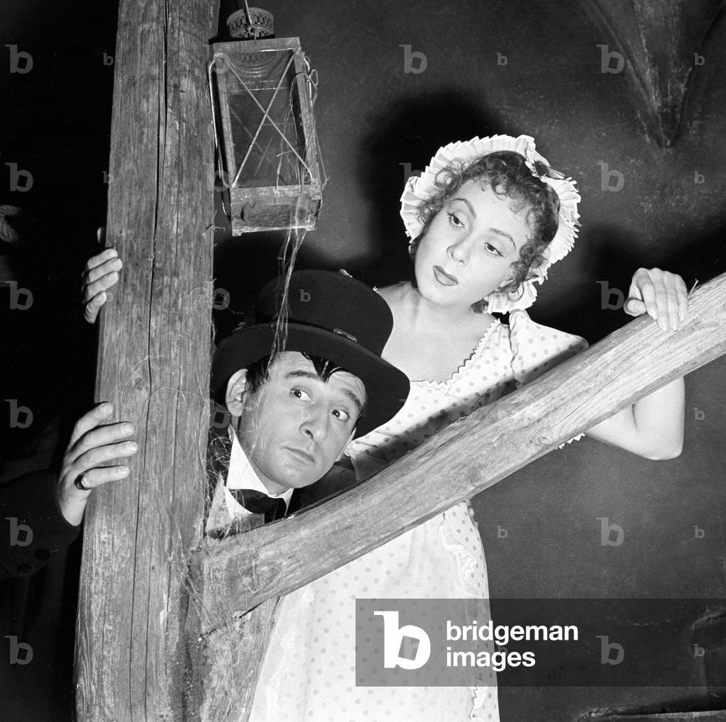 Renato Rascel and Marisa Merlini in the film Napoleone, Italy, 1951 (b/w photo)