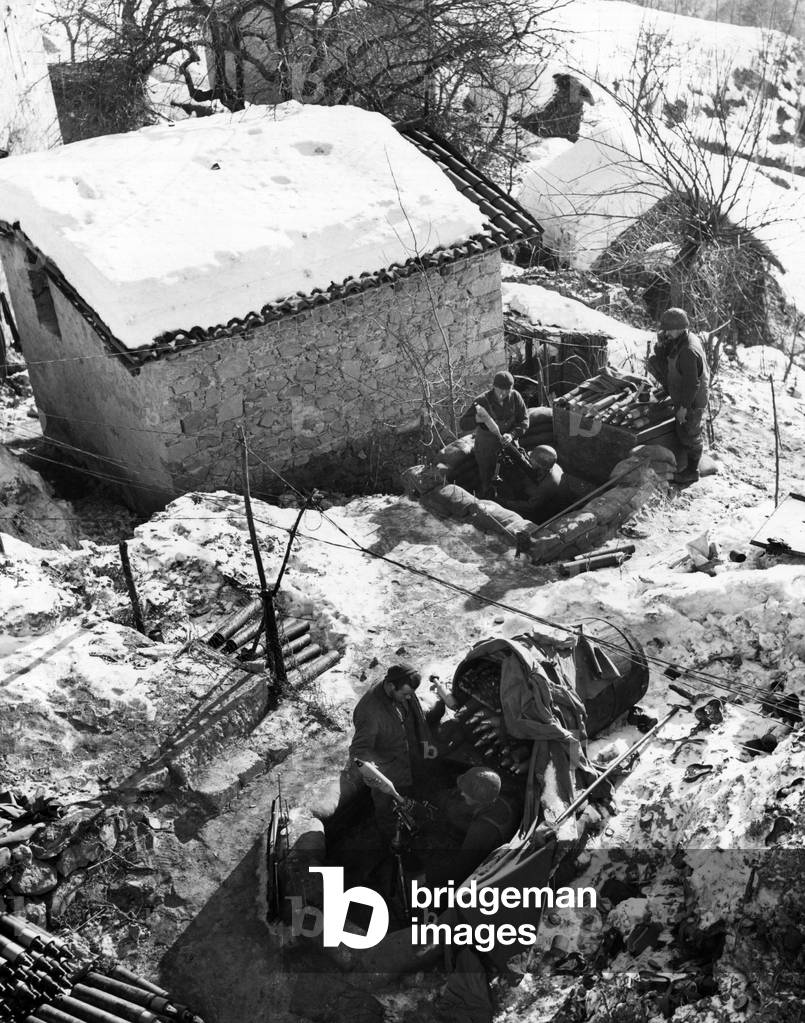 U.S. mortars ready to shoot