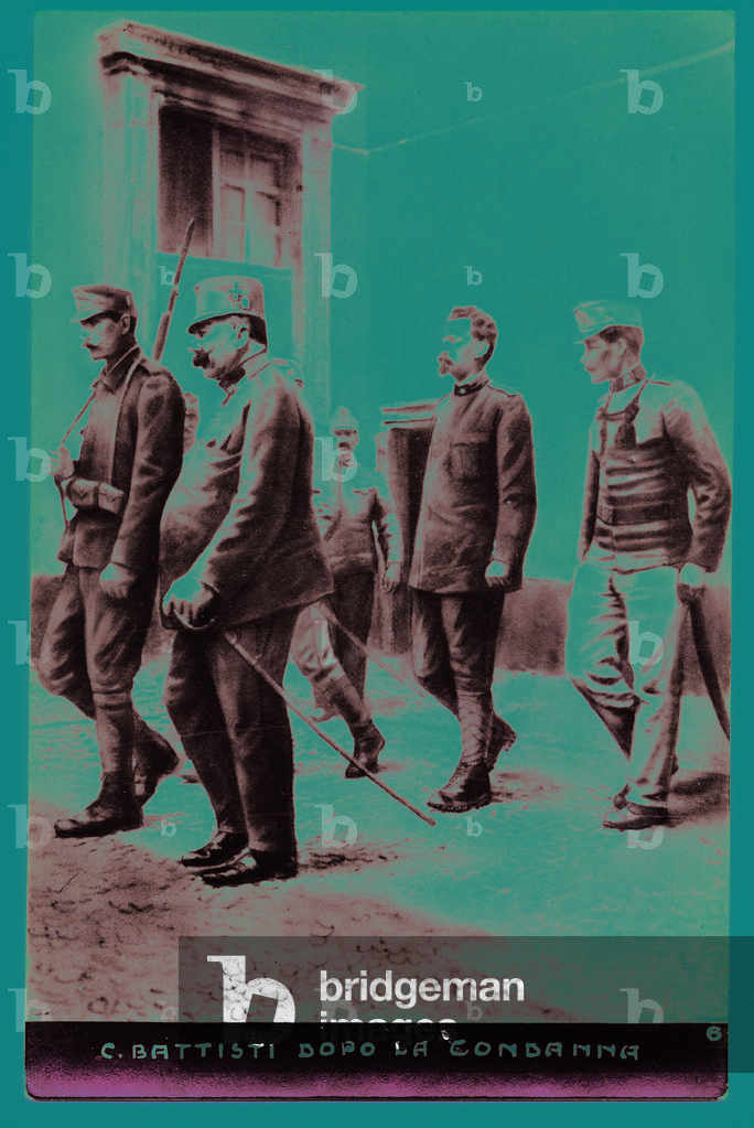 Cesare Battisti escorted by Austrian soldiers, Italy, 1916 (b/w photo)