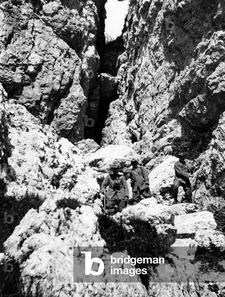 Three Italian soldiers on the Pisimoni mountain