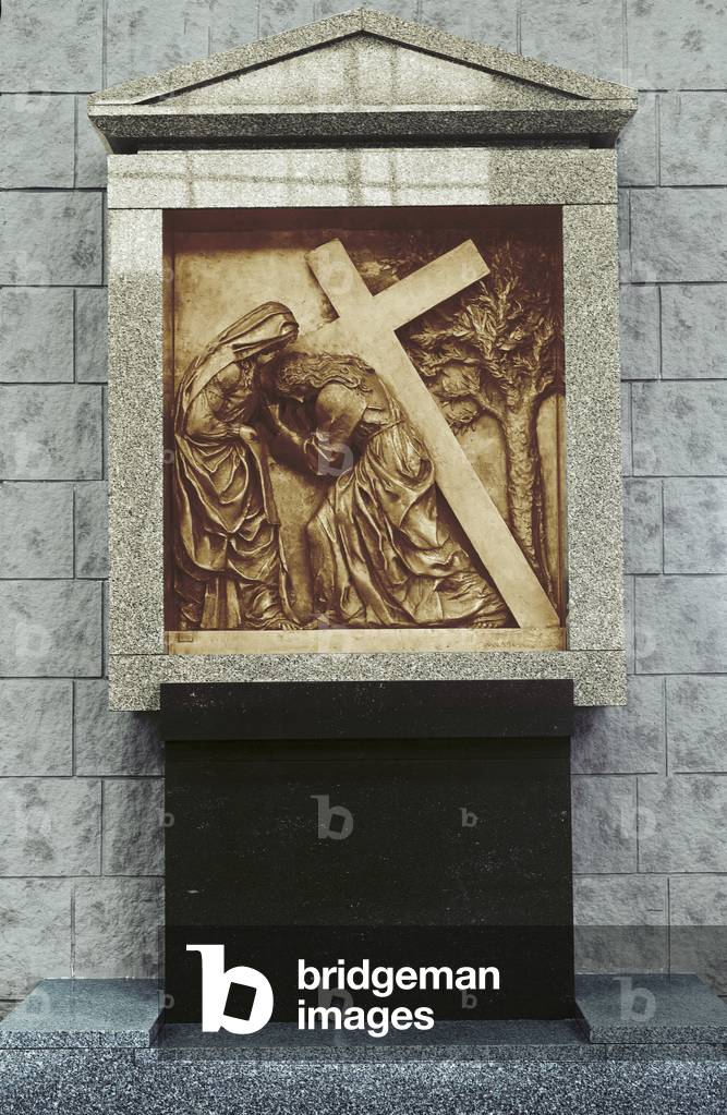 Via Crucis, 16 stations, 1968-1981 (bronze and marble)