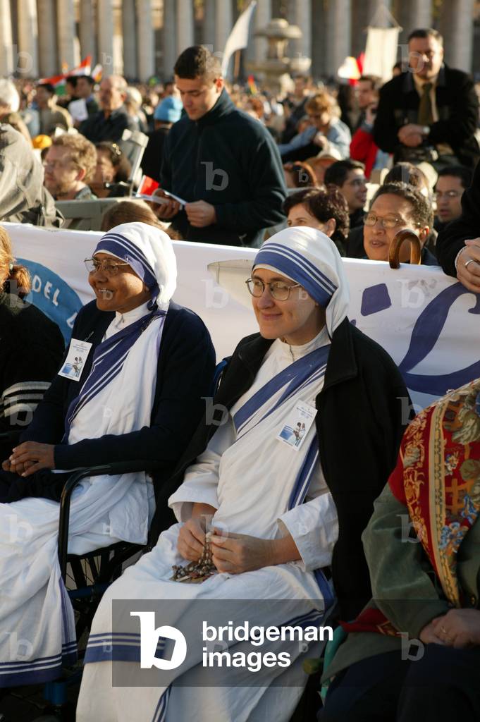 Beatification of Mother Teresa of Calcutta - the nuns, Vatican, 2010 (photo)