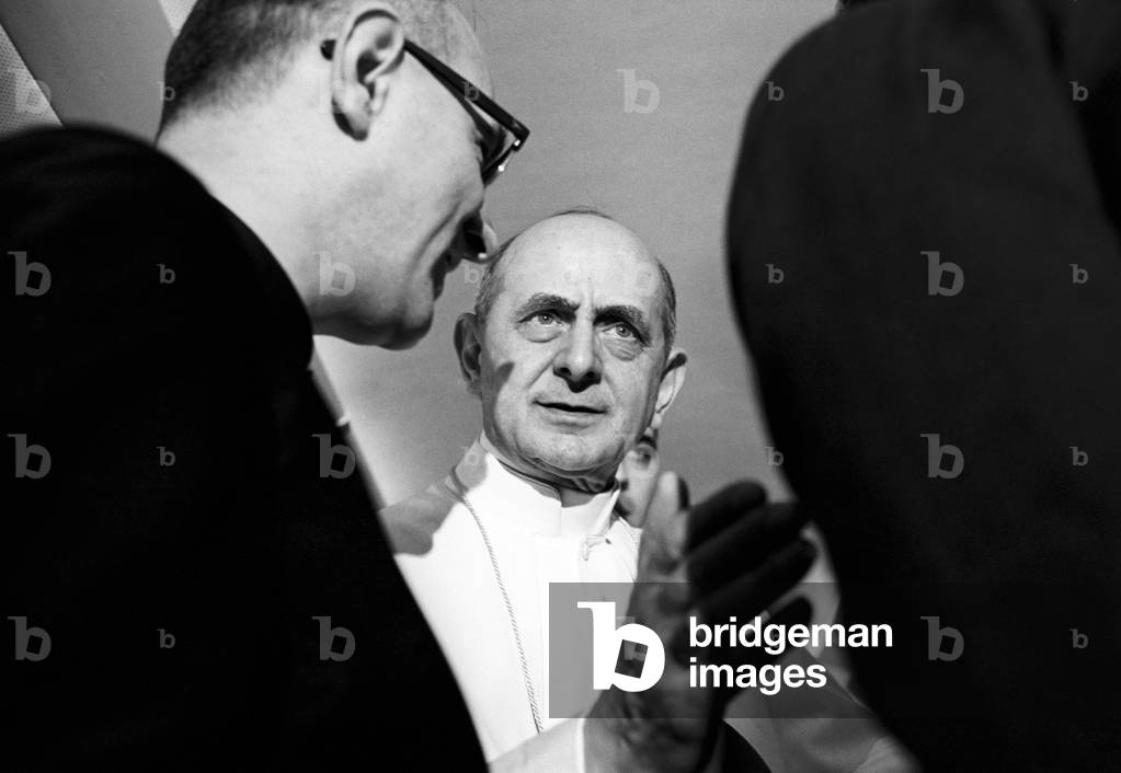 Pope Paul VI just come to Fatima, Portugal, 1967 (b/w photo)