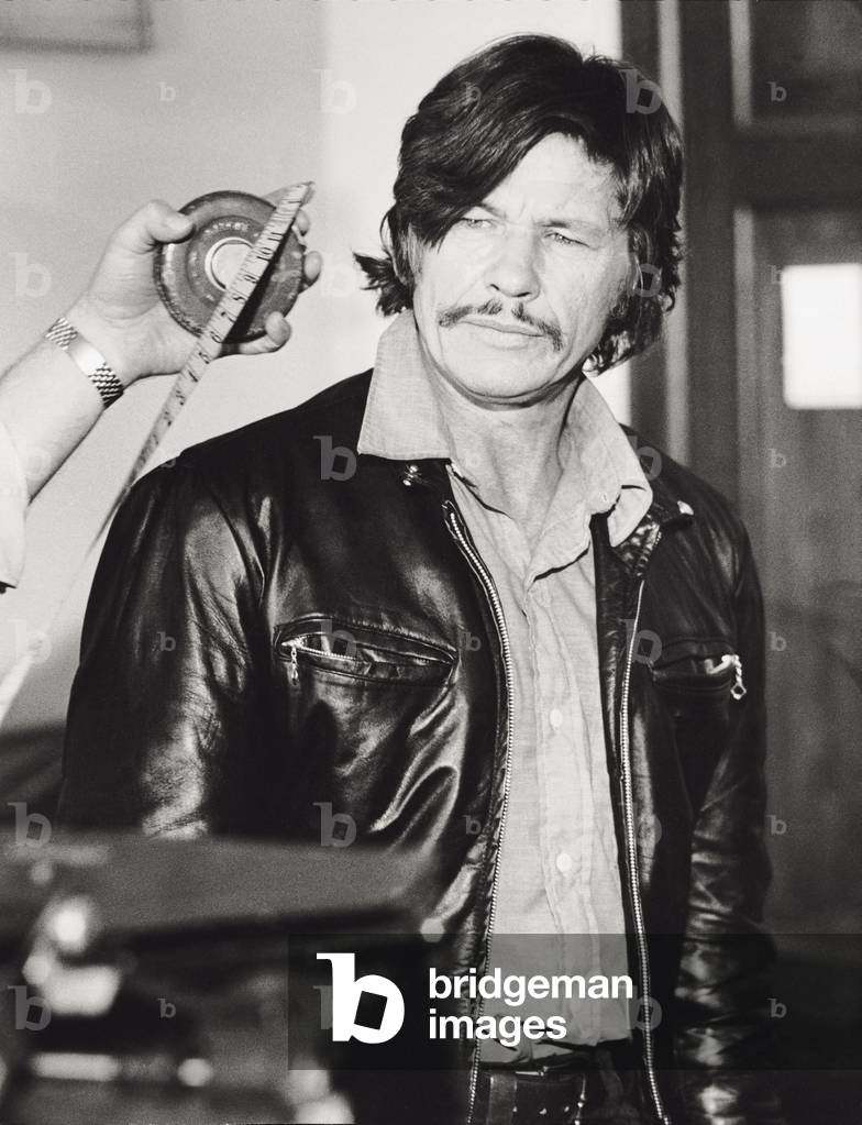 Charles Bronson before a scene