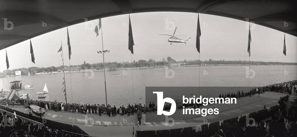 Shows on the artificial lake