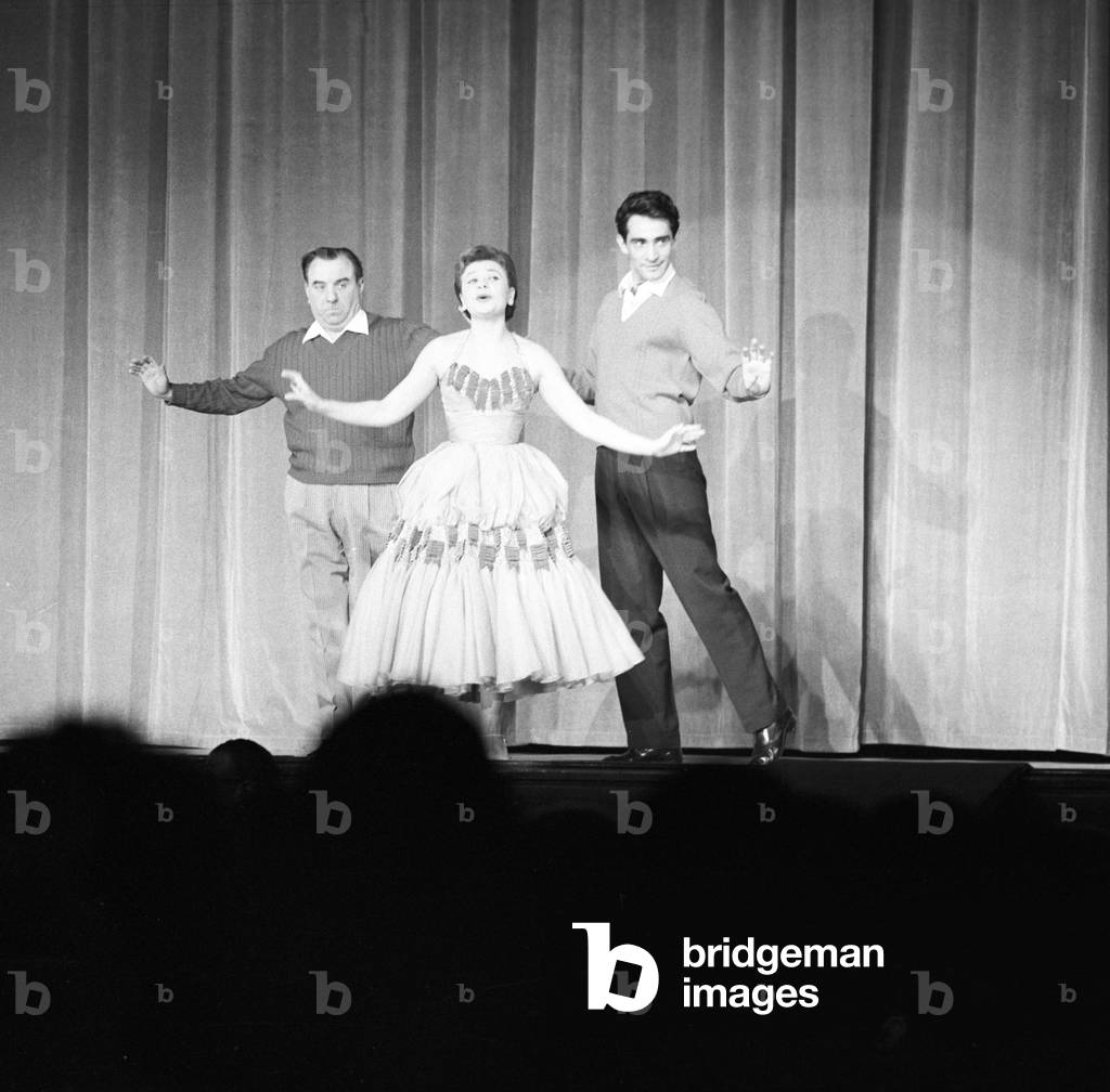 Walter Chiari, Colette Marchande and Carlo Campanini in a comedy, France, 1950 (b/w photo)