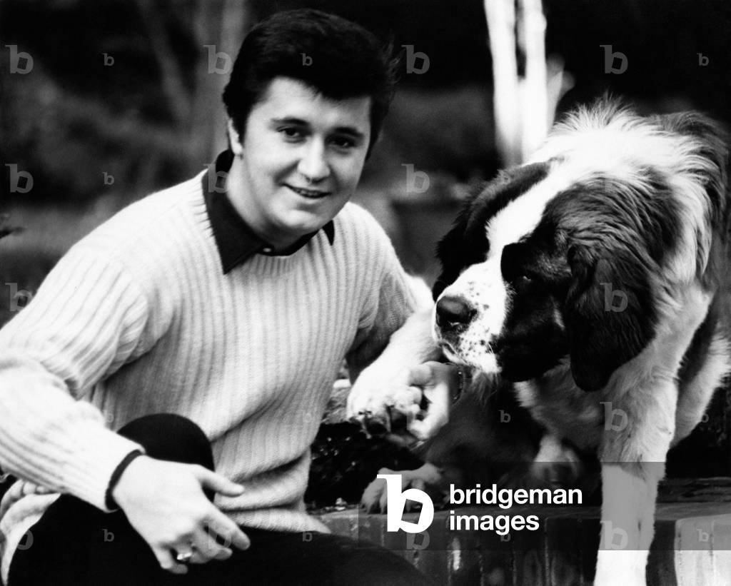 Bobby Solo with a dog