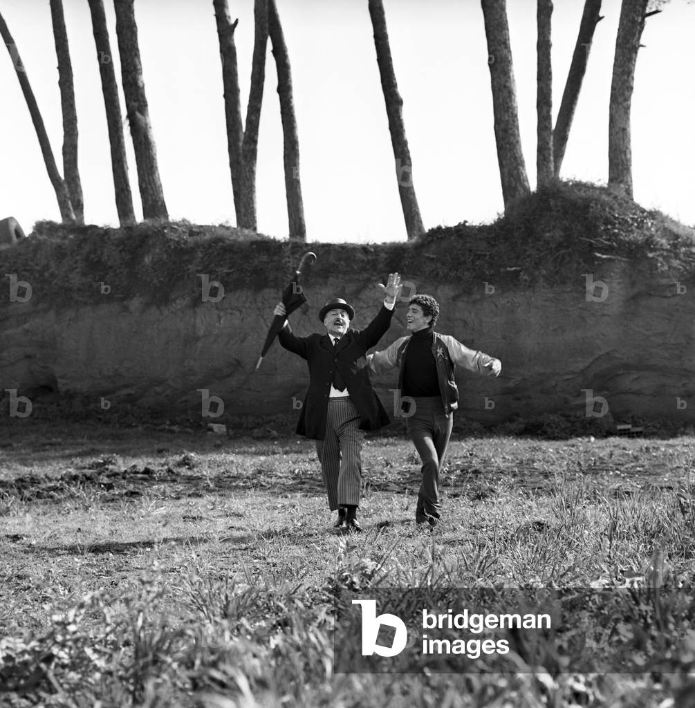 Toto and Ninetto Davoli in The Hawks and the Sparrows, Italy, 1966 (b/w photo)