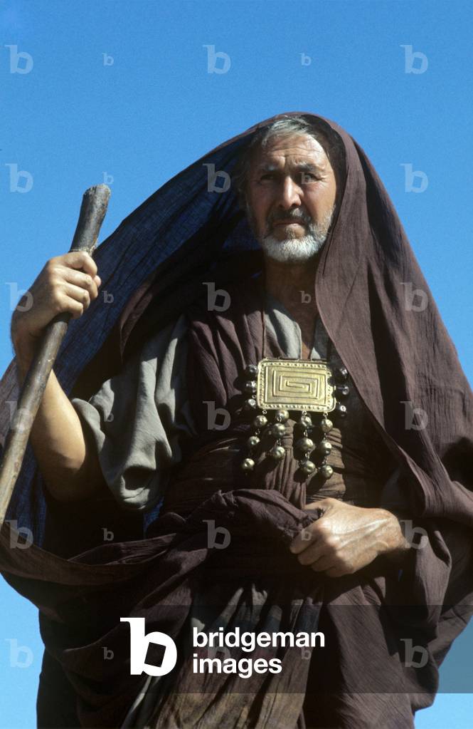 The actor Anthony Quayle, Unspecified, 1974 (photo)