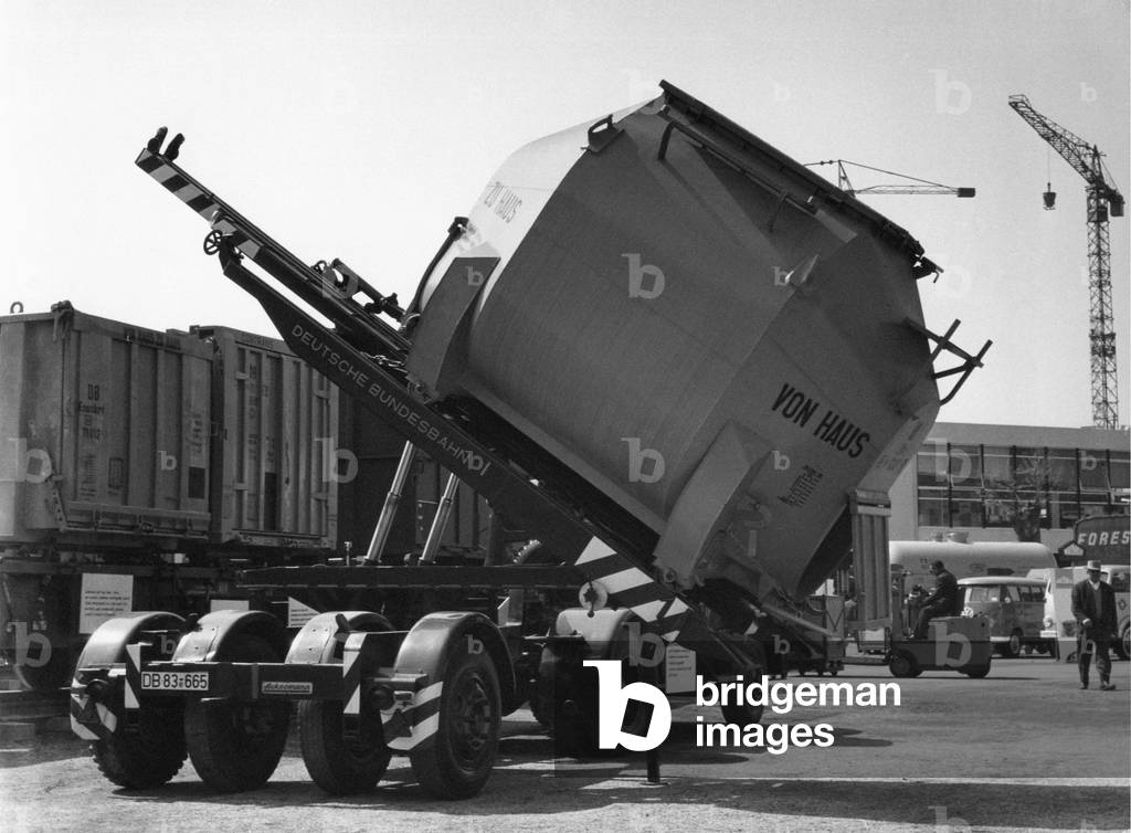 A DB folding trailer at the Milan Trade Fair, Milan, Italy