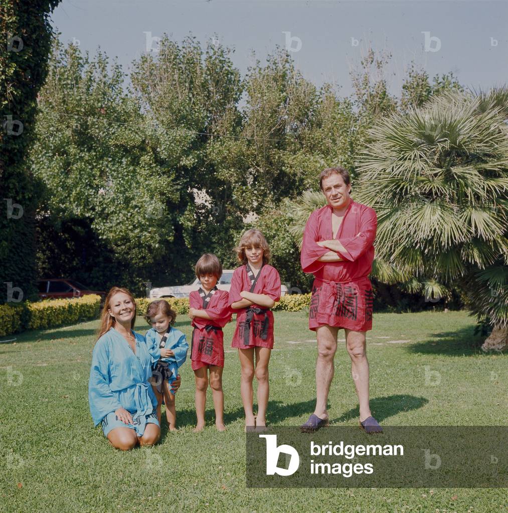 Ugo Tognazzi with his wife Franca Bettoja and his sons, Italy