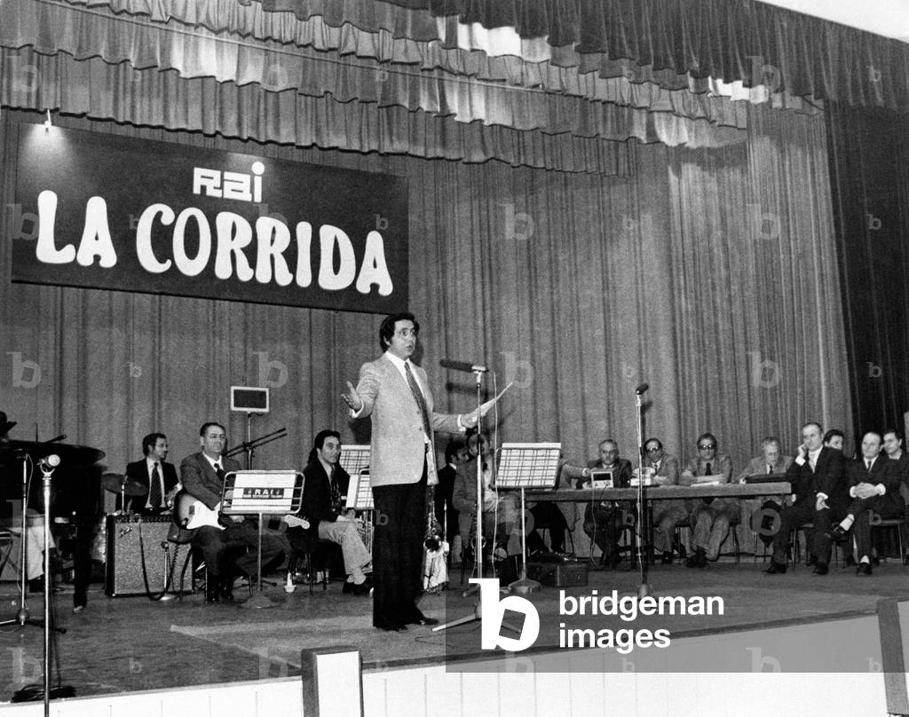 Corrado presenting La corrida