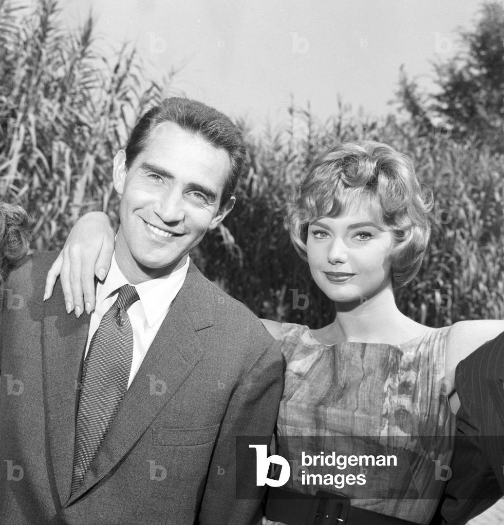 Walter Chiari with Sylva Koscina during a break on the set of the film 