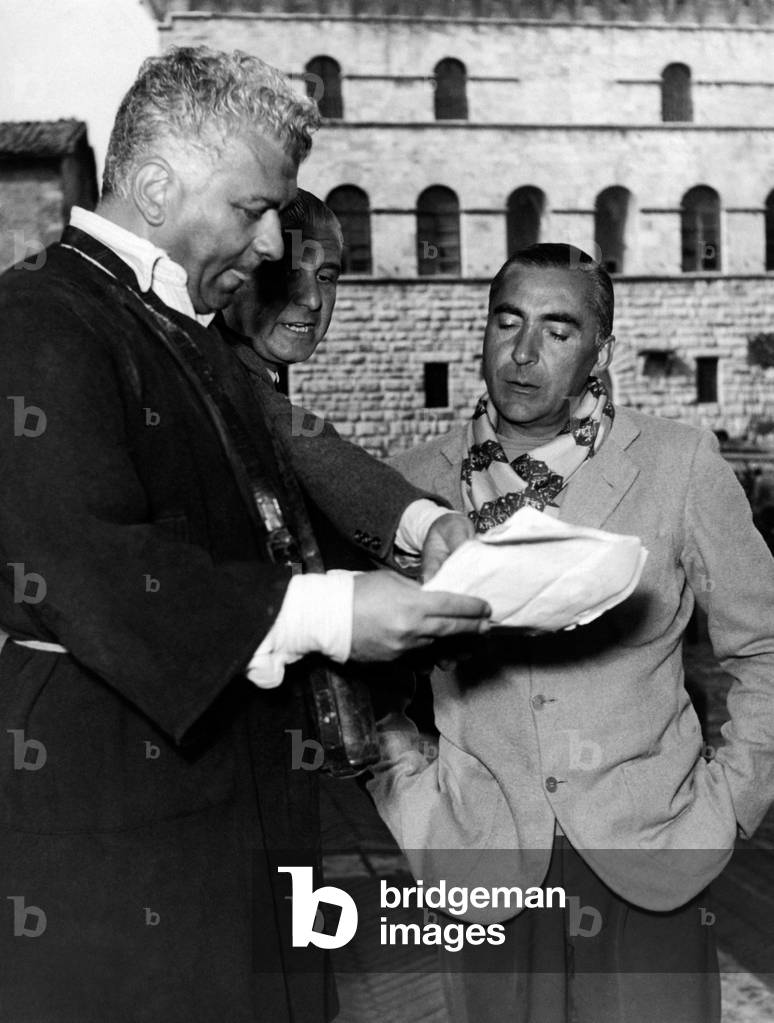 Gino Cervi and Curzio Malaparte on the set of 'The Forbidden Christ'
