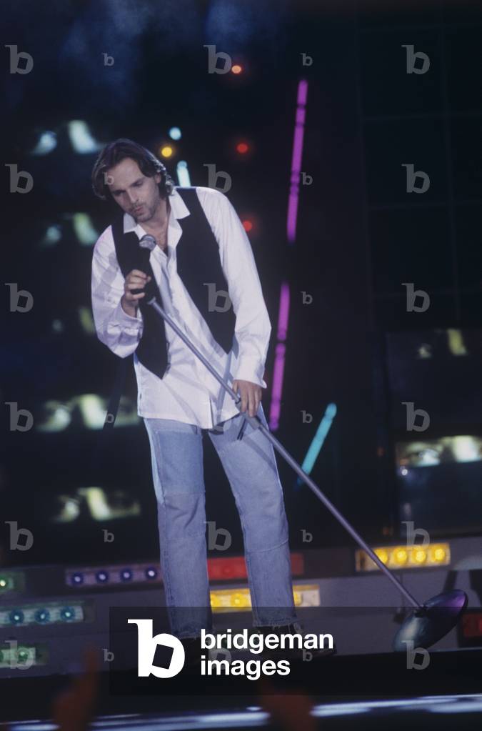 Miguel Bosé singing at the 31st Festivalbar, Italy