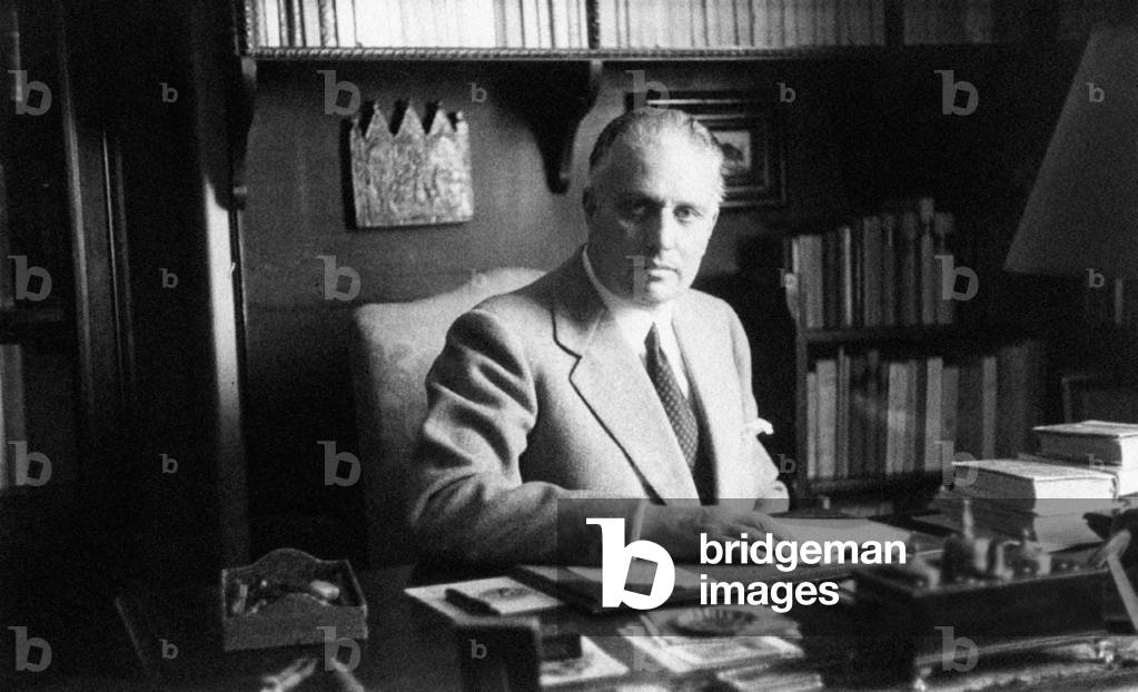 Gustavo Brigante Colonna Angelini in his study