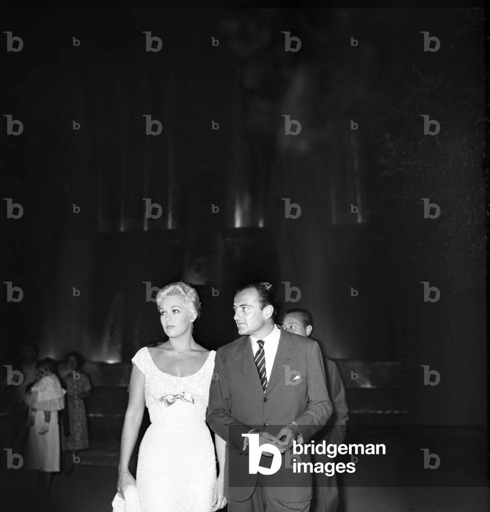 Kim Novak and Mario Bandini Pallavicini visiting Villa d'Este, Italy, 1957 (b/w photo)