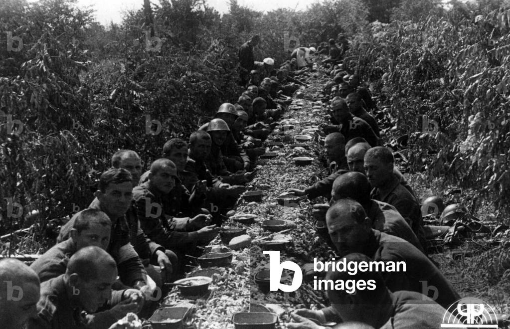 Romanian soldiers celebrating liberation