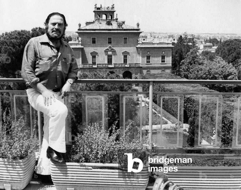Raf Vallone posing on a terrace