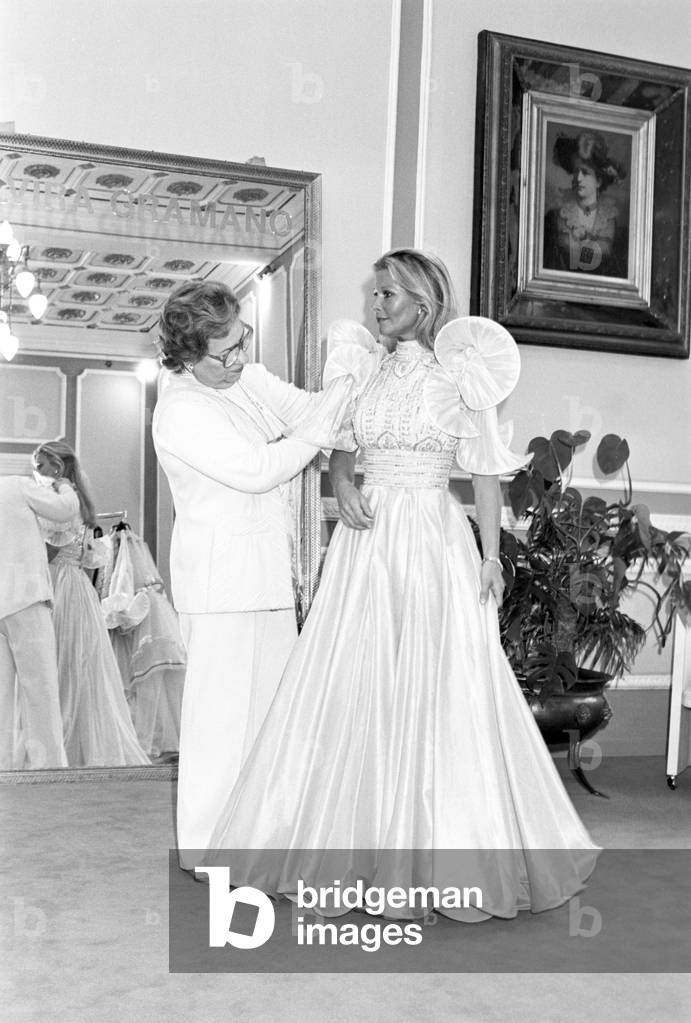 Marisa Allasio in Elvira Gramano's atelier, Italy, 1980 (b/w photo)