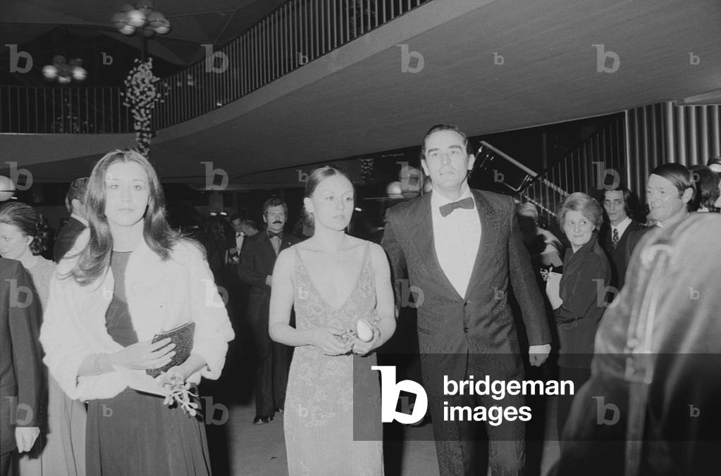 Vittorio Gassman, Paola Gassman and Diletta D'Andrea at the inauguration of the Teatro Regio in Turin, Italy, 1973 (b/w photo)
