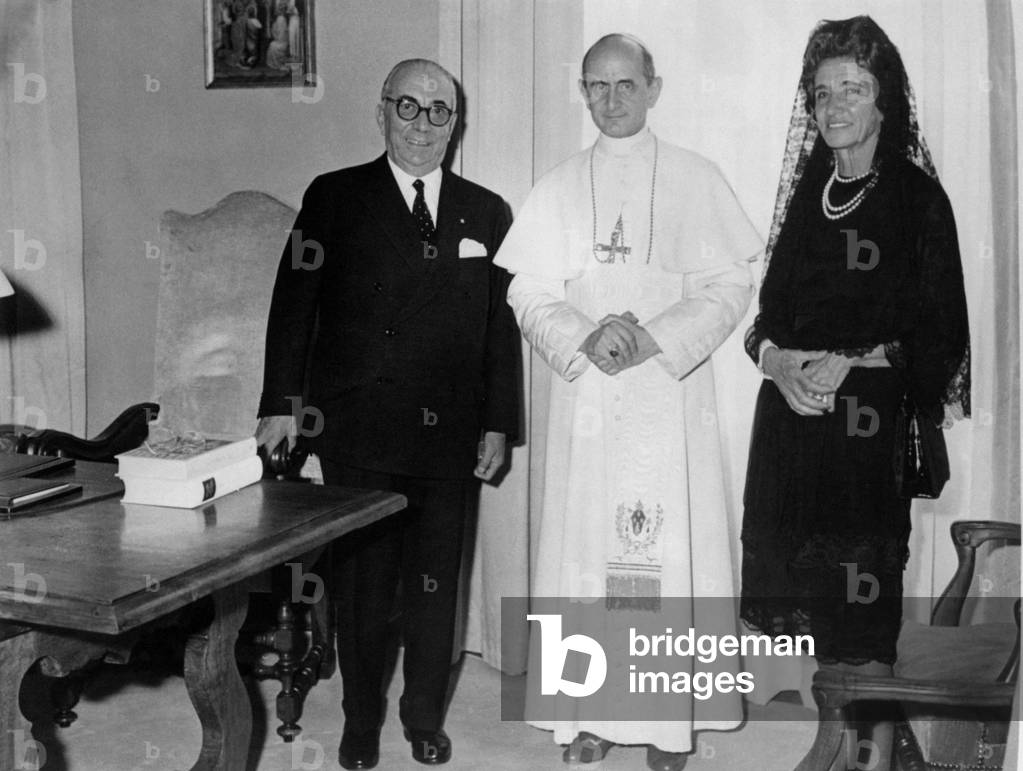 Arnoldo Mondadori and Andreina Monicelli meeting Pope Paul VI, Vatican City, Vatican City State