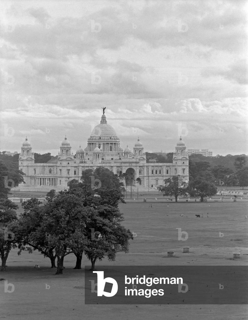 The Victoria Memorial, Kolkata, India, 1962 (b/w photo)