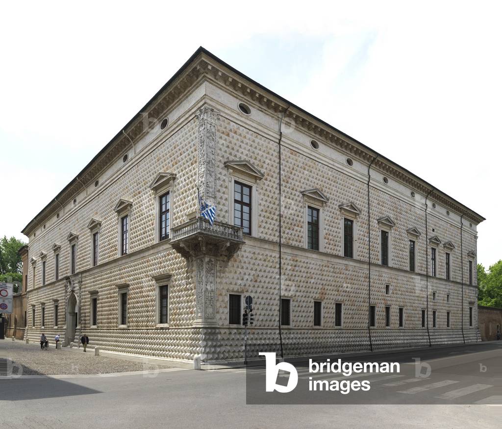 Palazzo dei Diamanti