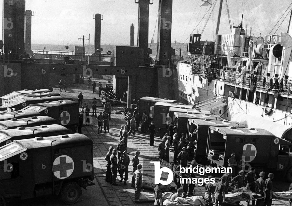 Transport of wounded soldiers