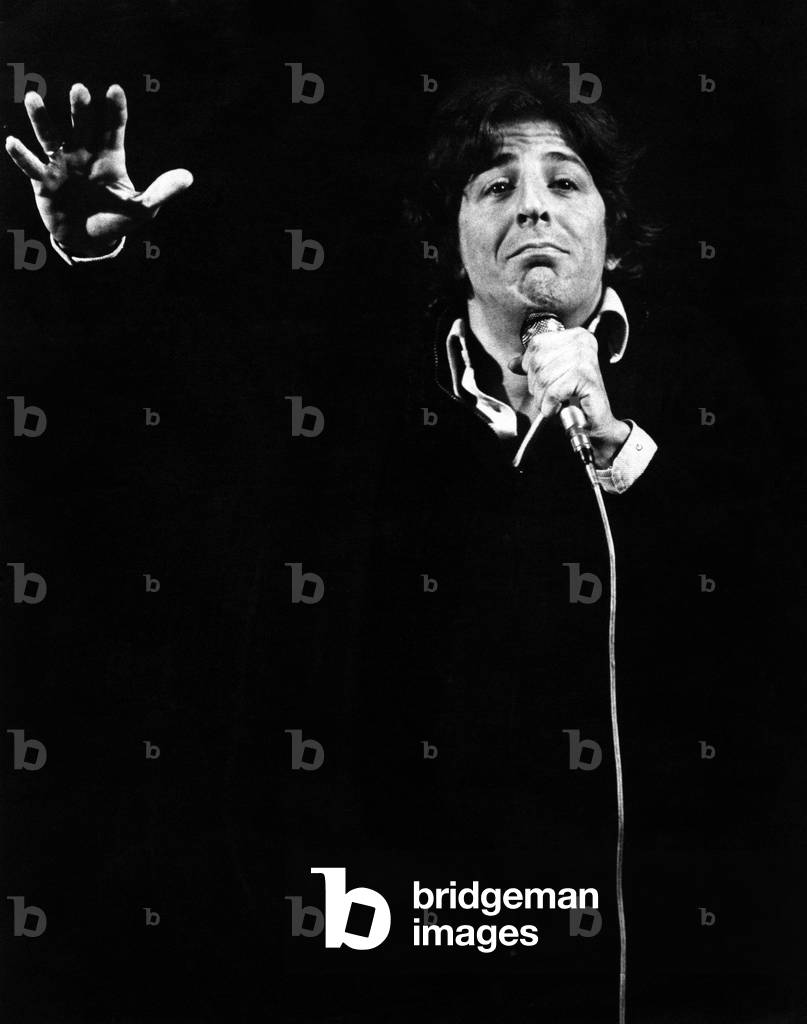 Giorgio Gaber singing