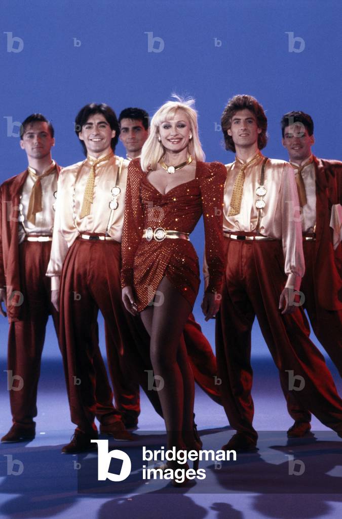 Raffaella Carrà with her ballet, Italy