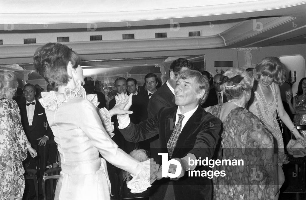 Renato Rascel and Audrey Hepburn, Italy, 1972 (b/w photo)