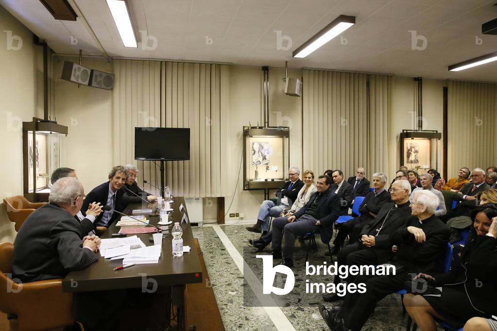 Gianpiero Gamaleri presenting his book, Vatican, 2016 (photo)