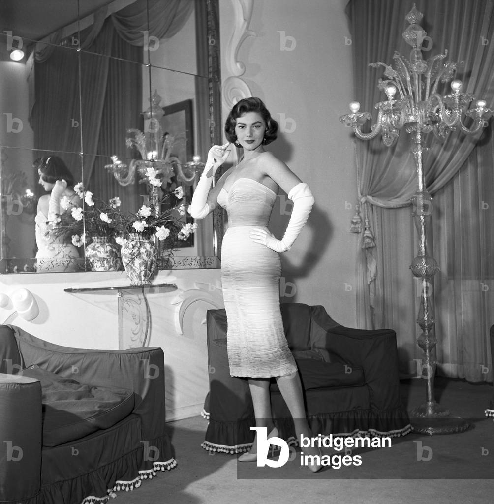 Sylva Koscina wearing an Emilio Federico Schuberth's dress, Italy, 1957 (b/w photo)