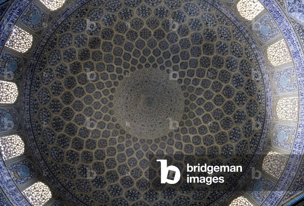 Interior Decoration of the Dome in the Sheiykh Lutf Allah Mosque, 1601-1618, 17th century, Isfahan, Iran (mixed technique)