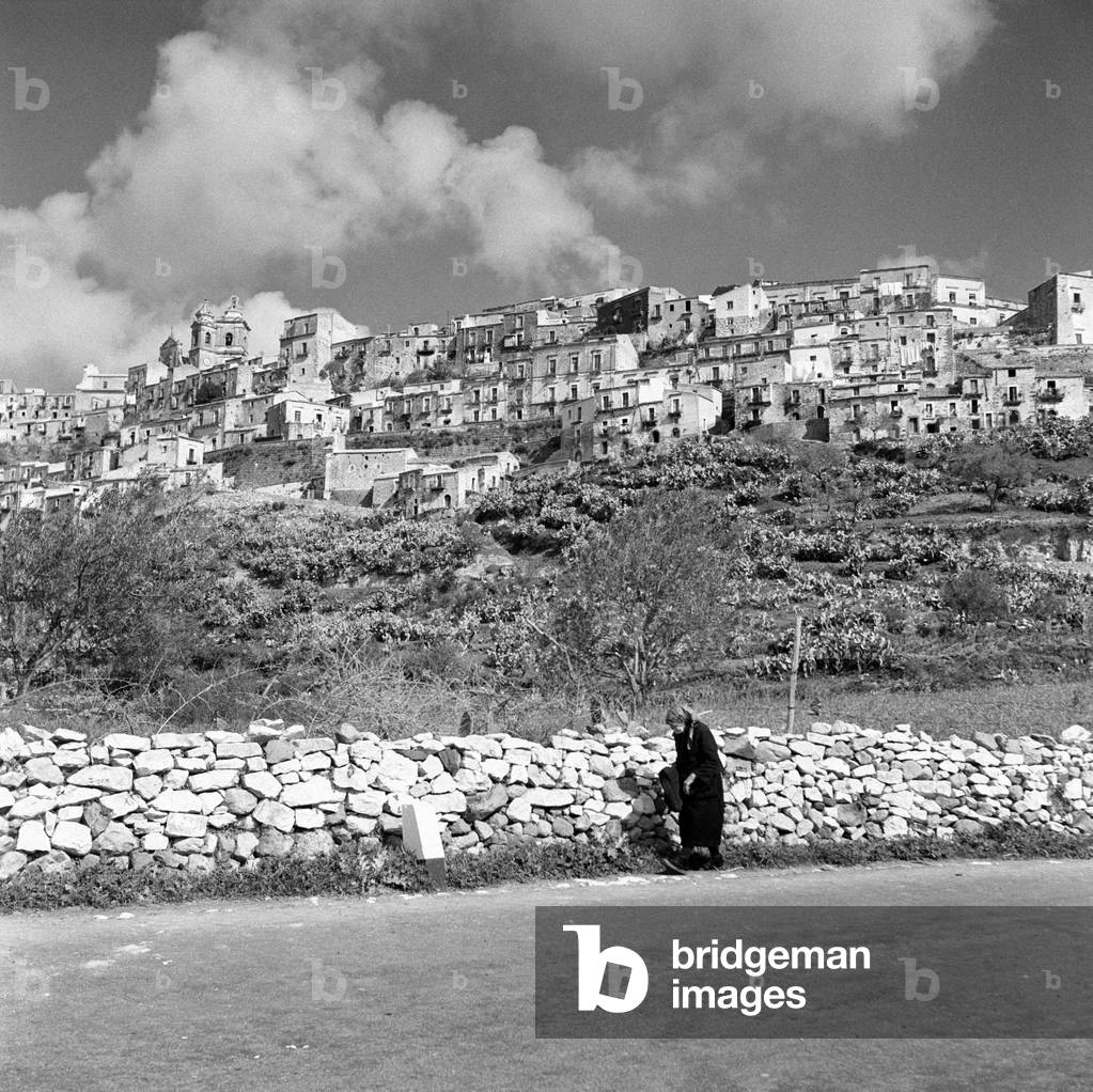 The neighbourhood called Ragusa Ibla, Ragusa, Italy, 1955